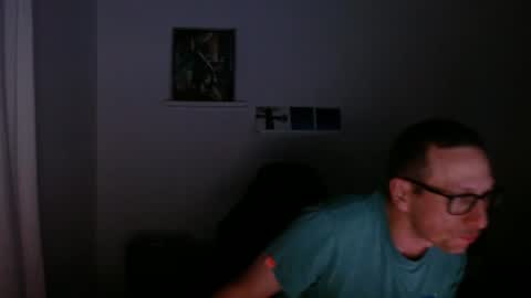 Snapshot of alexhunter4u chatting on December 29, 11:39 pm alexhunter4u online show from December 29, 11:39 pm