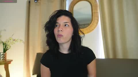 Snapshot of alexia_clark7 chatting on February 4, 8:03 pm alexia_clark7 online show from February 4, 8:03 pm