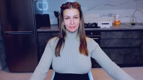 Snapshot of alexiayellow chatting on February 10, 7:17 pm Alexia online show from February 10, 7:17 pm