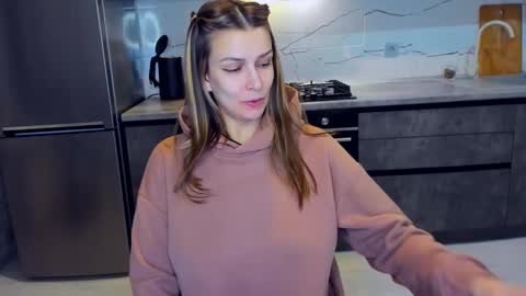 Snapshot of alexiayellow chatting on February 24, 8:58 pm Alexia online show from February 24, 8:58 pm