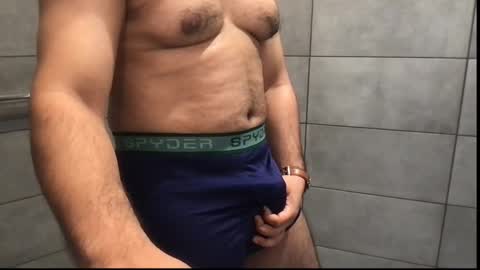 Snapshot of alexis69mm chatting on January 6, 12:05 am Alex online show from January 6, 12:05 am