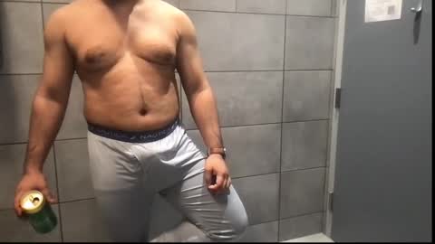 Snapshot of alexis69mm chatting on February 12, 9:01 pm Alex online show from February 12, 9:01 pm