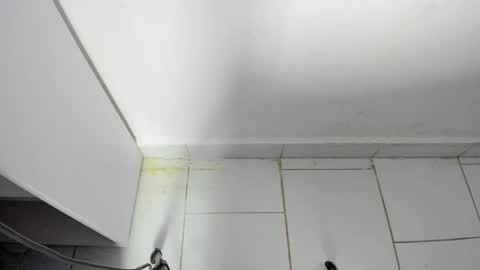 alexis_23cm online show from April 29, 5:30 pm