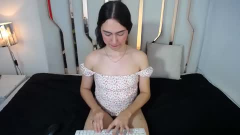 -- ALEXIS -- online show from October 23, 1:27 am