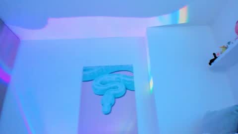 Snapshot of alexis_rosses chatting on October 16, 12:39 pm Alexiis 3 online show from October 16, 12:39 pm