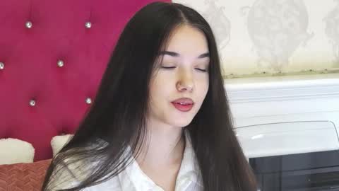 Snapshot of alexisdevine chatting on February 25, 5:39 am alexisdevine online show from February 25, 5:39 am