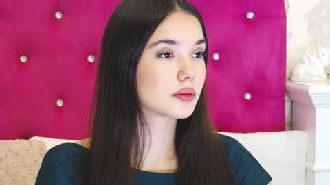 alexisdevine online show from June 3, 4:26 am
