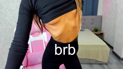 Snapshot of alexisl0ve chatting on March 6, 8:05 pm Alexis Mon Tue Wed Thu Fri 7 GMT 0100am-0700am online show from March 6, 8:05 pm