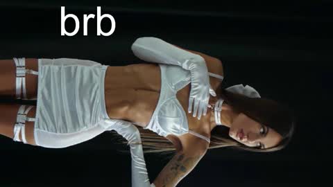 Snapshot of alexisl0ve chatting on October 5, 8:07 pm Alexis Mon Tue Wed Thu Fri 7 GMT 0100am-0700am online show from October 5, 8:07 pm