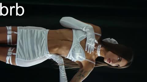 Snapshot of alexisl0ve chatting on October 15, 8:09 pm Alexis Mon Tue Wed Thu Fri 7 GMT 0100am-0700am online show from October 15, 8:09 pm