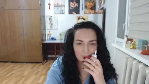 Snapshot of alexismillers chatting on February 10, 11:31 pm AlexisMillers online show from February 10, 11:31 pm