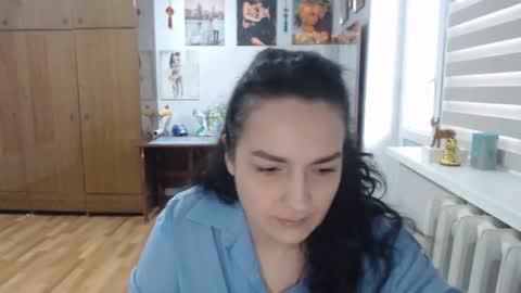 Snapshot of alexismillers chatting on February 18, 12:45 pm AlexisMillers online show from February 18, 12:45 pm