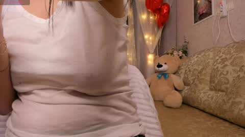 Snapshot of alexissadele chatting on December 22, 1:12 am Amely online show from December 22, 1:12 am