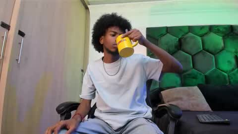 Alex Jaccob online show from February 5, 1:38 pm