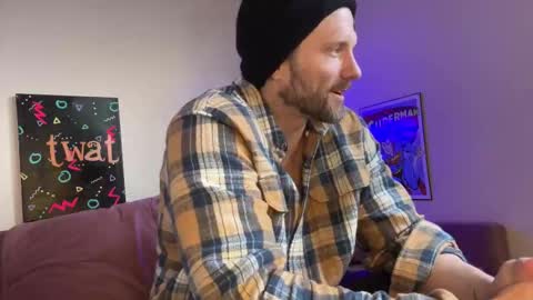 Snapshot of alexmanndickerson chatting on January 19, 3:49 pm Alex Mann online show from January 19, 3:49 pm