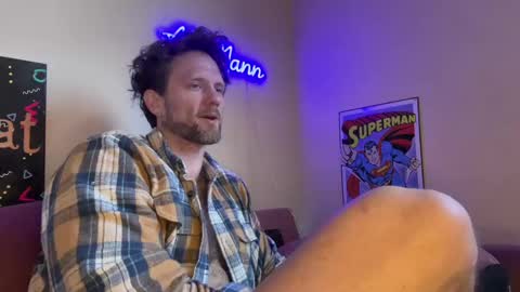Snapshot of alexmanndickerson chatting on June 4, 5:19 pm Alex Mann online show from June 4, 5:19 pm