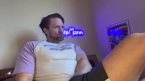 Snapshot of alexmanndickerson chatting on June 20, 4:43 pm Alex Mann online show from June 20, 4:43 pm