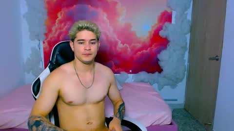 Alex online show from November 28, 8:11 pm
