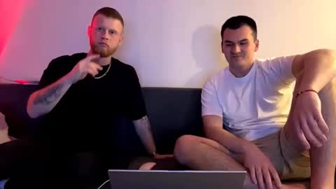 Alex online show from April 4, 6:27 pm