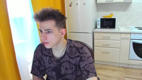 Dennis online show from May 5, 2:30 am