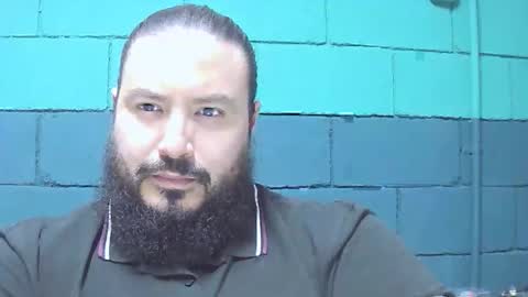 Snapshot of alextambet chatting on April 27, 12:58 pm alextambet online show from April 27, 12:58 pm