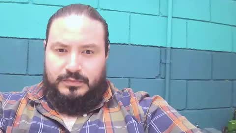 Snapshot of alextambet chatting on June 22, 5:32 pm alextambet online show from June 22, 5:32 pm