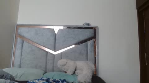 alex y luisa online show from November 25, 3:34 pm