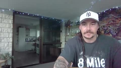 Alex online show from April 14, 5:13 am