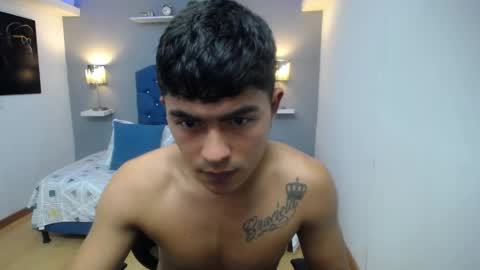 Snapshot of alexx_leon chatting on May 26, 2:46 pm Alexx Leon online show from May 26, 2:46 pm