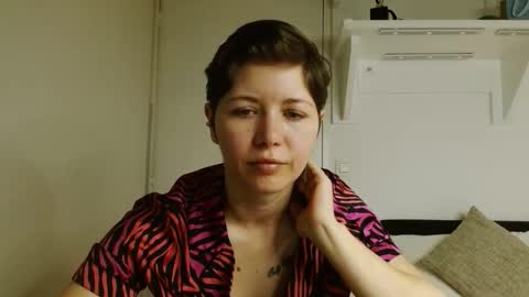 Snapshot of alexxa131 chatting on February 19, 8:54 am fallen angel17 online show from February 19, 8:54 am