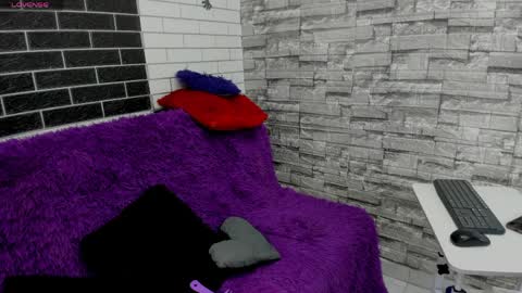 Snapshot of alexxa_marquez chatting on April 7, 8:31 pm Alexxa Marquez online show from April 7, 8:31 pm