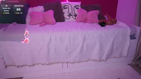 Alexxis Rae online show from February 24, 4:32 am