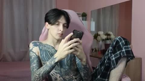 Alex online show from October 24, 2:35 pm