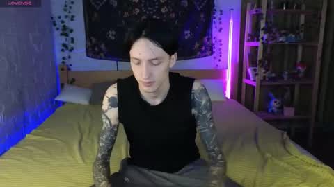 Alex online show from February 1, 1:04 am