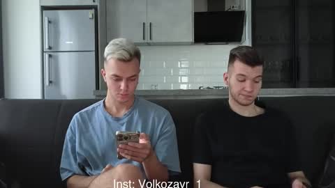 Snapshot of alexxx_d chatting on October 14, 1:34 pm AlexDimaIgor online show from October 14, 1:34 pm