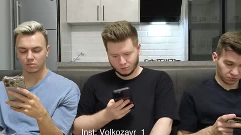 Snapshot of alexxx_d chatting on October 29, 7:48 pm AlexDimaIgor online show from October 29, 7:48 pm