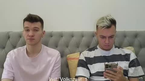 Snapshot of alexxx_d chatting on November 27, 7:38 pm AlexDimaIgor online show from November 27, 7:38 pm