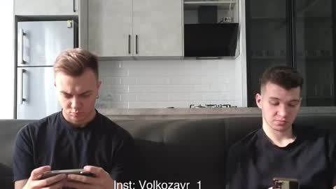 Snapshot of alexxx_d chatting on November 29, 8:28 am AlexDimaIgor online show from November 29, 8:28 am