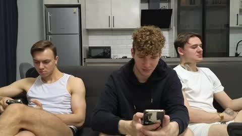 AlexDimaIgor online show from June 1, 8:43 pm