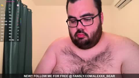Snapshot of alexxxbear chatting on February 4, 8:36 pm alexxxbear online show from February 4, 8:36 pm