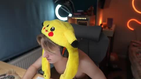 Alexycutie online show from January 11, 3:17 pm