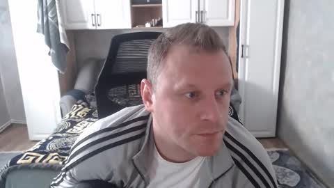 Snapshot of alexyno2020 chatting on November 14, 10:25 am alexyno2022 ONLYFANS online show from November 14, 10:25 am