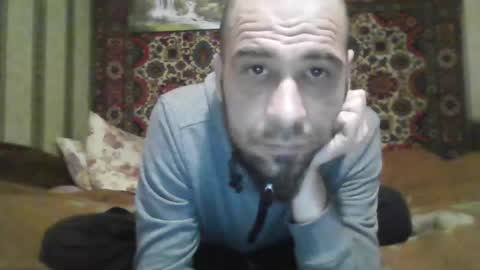 Snapshot of alferezsolvajo chatting on May 26, 6:48 pm alferezsolvajo online show from May 26, 6:48 pm