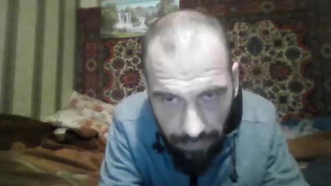 Snapshot of alferezsolvajo chatting on June 5, 2:07 am alferezsolvajo online show from June 5, 2:07 am