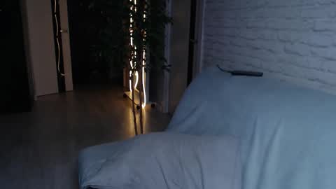 Alfie online show from October 15, 5:07 am