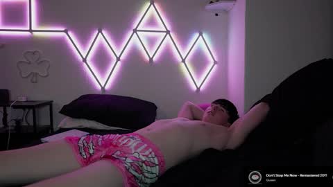 Alfie Green online show from April 8, 10:10 pm