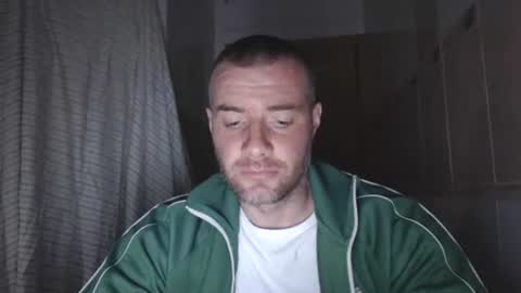 alfiesolomons87 online show from March 18, 6:33 pm