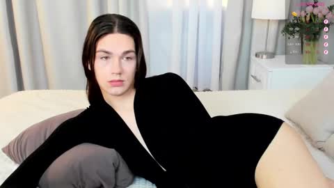 Snapshot of alfred_jones chatting on November 8, 10:48 am Alfreda online show from November 8, 10:48 am