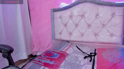 Carolina Join The Fan Club  online show from January 8, 6:52 pm