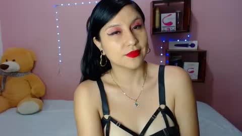 Snapshot of ali_squirt chatting on November 4, 10:53 pm alixia online show from November 4, 10:53 pm